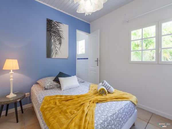 Martinique Home 980566