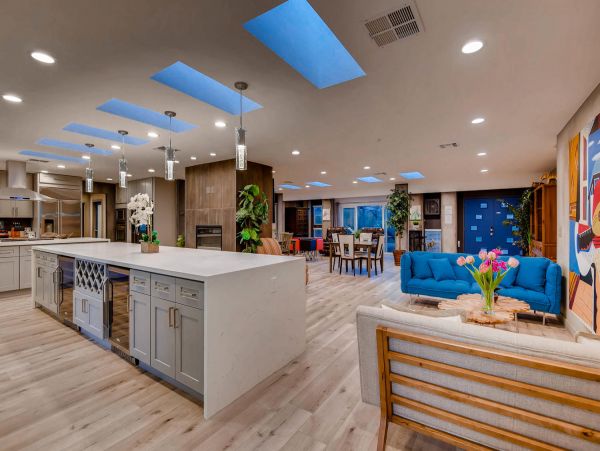 Luxury Twelve Bedrooms Las Vegas Vacation Home with Pool
