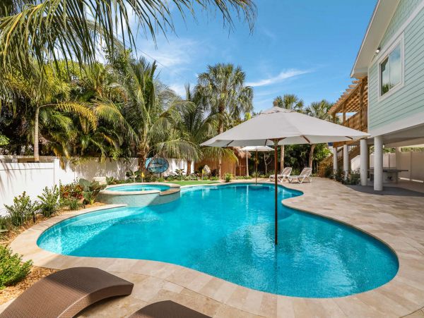 Anna Maria 4 Bedroom Family Home with Private Pool & Spa