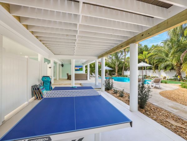 Anna Maria 4 Bedroom Family Home with Private Pool & Spa