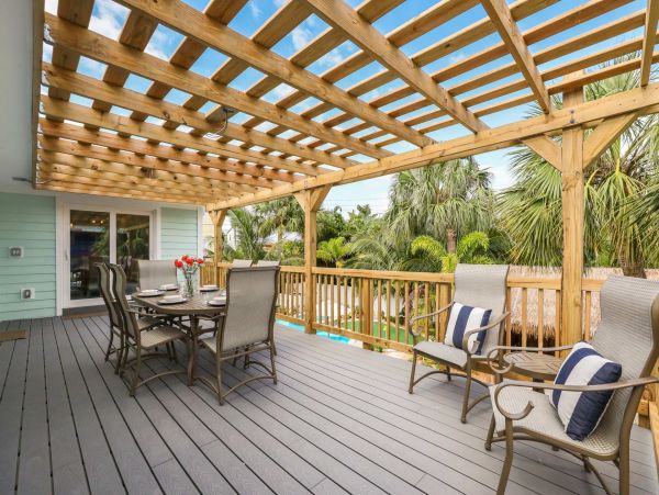 Anna Maria 4 Bedroom Family Home with Private Pool & Spa