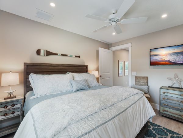 Anna Maria 4 Bedroom Family Home with Private Pool & Spa