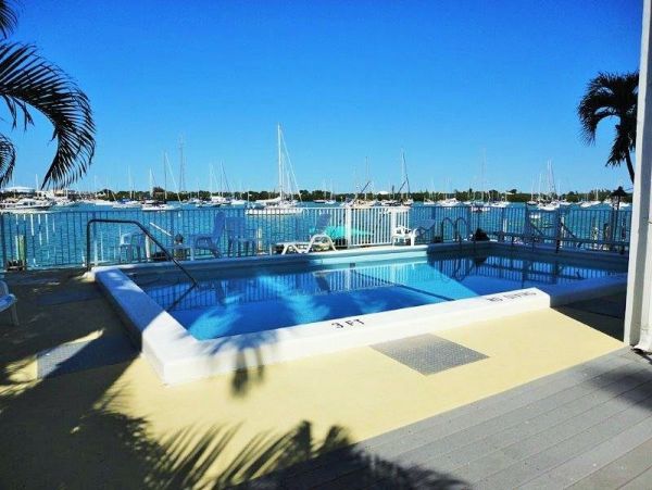 The Florida Keys Condo 980921