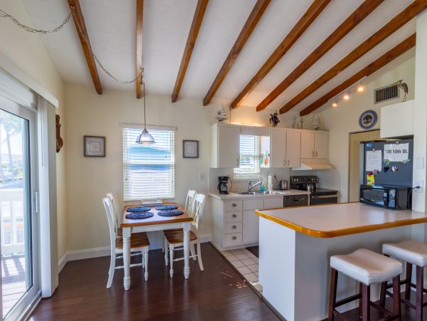The Florida Keys Home 980925
