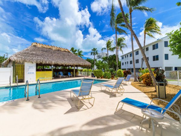 Three Stories 3 bedroom Yacht Club Townhome