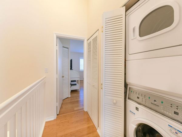 Three Stories 3 bedroom Yacht Club Townhome