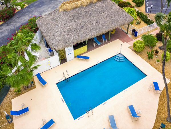 Three Stories 3 bedroom Yacht Club Townhome