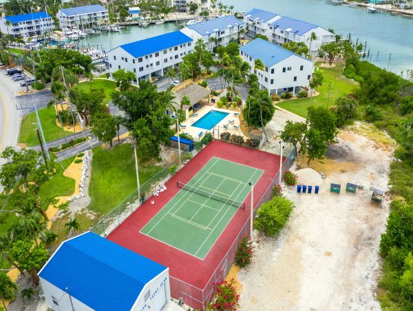 Three Stories 3 bedroom Yacht Club Townhome