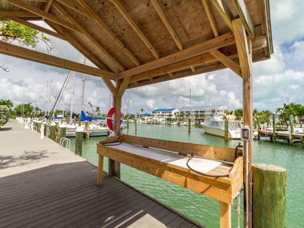 Three Stories 3 bedroom Yacht Club Townhome