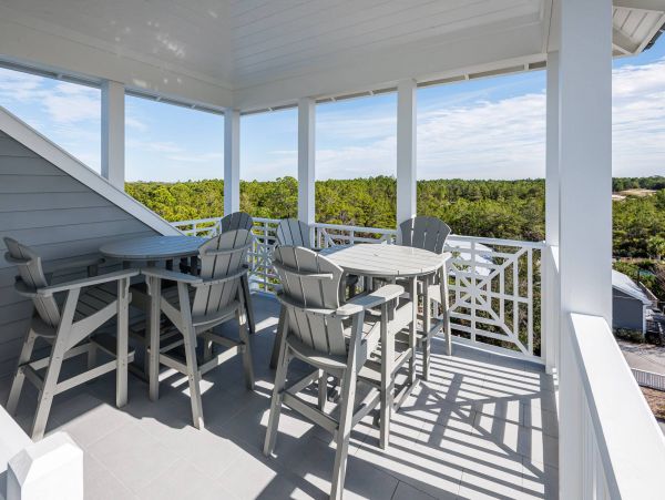 Short Walk to Beach Rosemary Vacation Home + Guest House