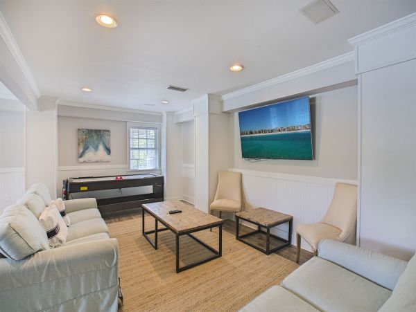 Destin Seven Bedroom Walk to Beach Vacation Home
