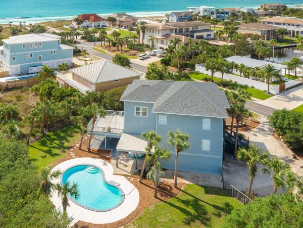 Destin Seven Bedroom Walk to Beach Vacation Home