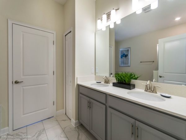 Orlando Home 981105