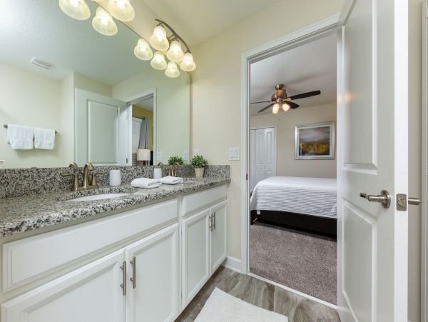 Orlando Home 981200