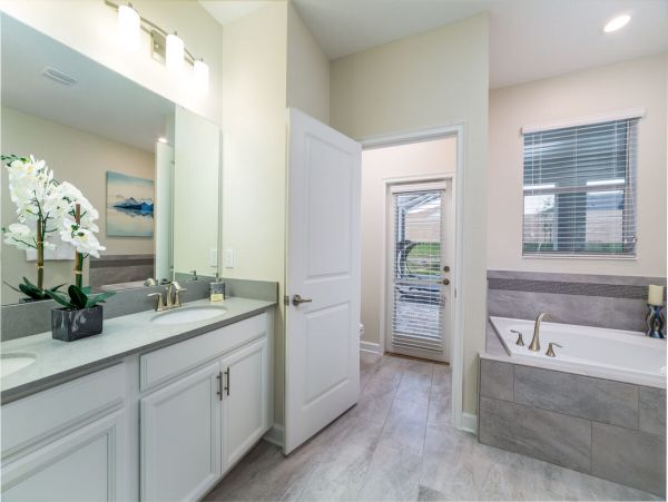 Orlando Home 981218