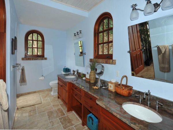 St. John Home 981279