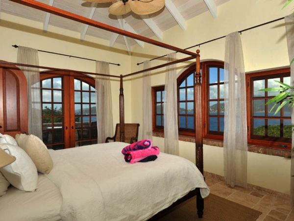 St. John Home 981279