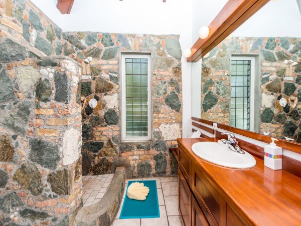 St. John Home 981280
