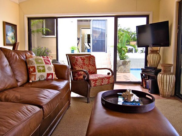 St. John Home 981282