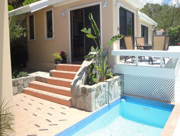 St. John Home 981282