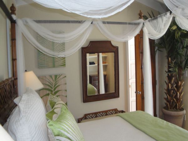St. John Home 981282