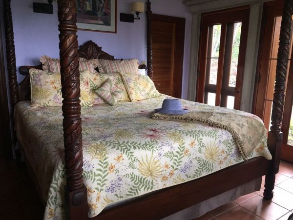 St. John Home 981285