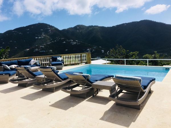 St. John Home 981285