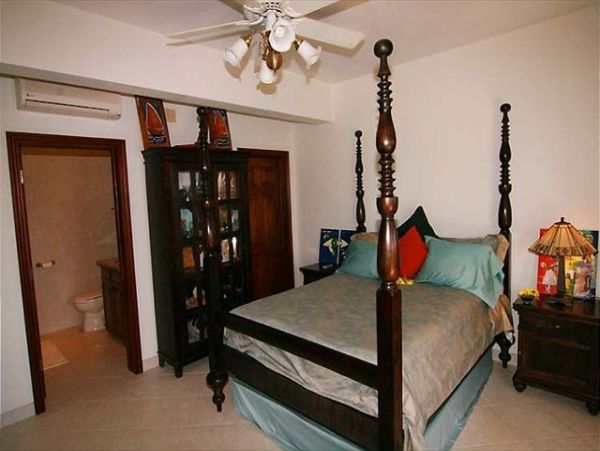 St. John Home 981287