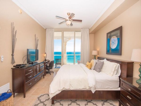 Gulf Front 3 Bedroom Condo in Pensacola Beach