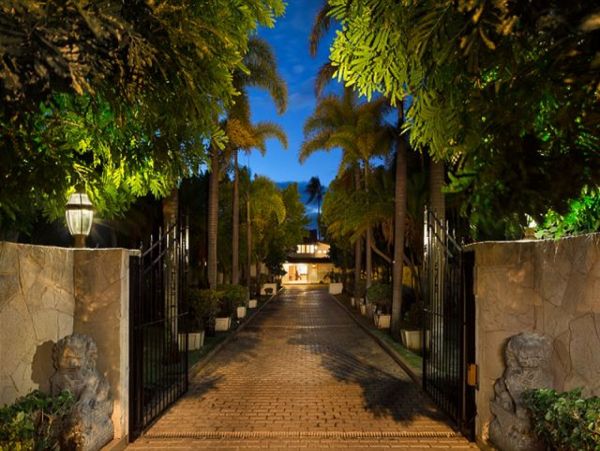 Nothing Short of Spectacular Honolulu Vacation Rental Home