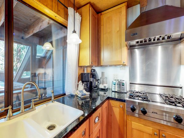 Lake Tahoe South Shore Home 981449