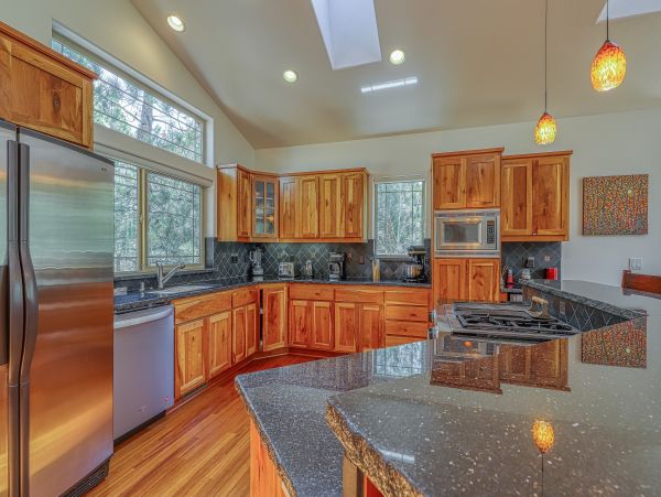 Spacious 3 Bedroom Home Near Lake Tahoe