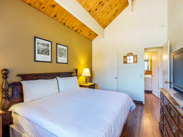 Lake Tahoe South Shore Home 981457