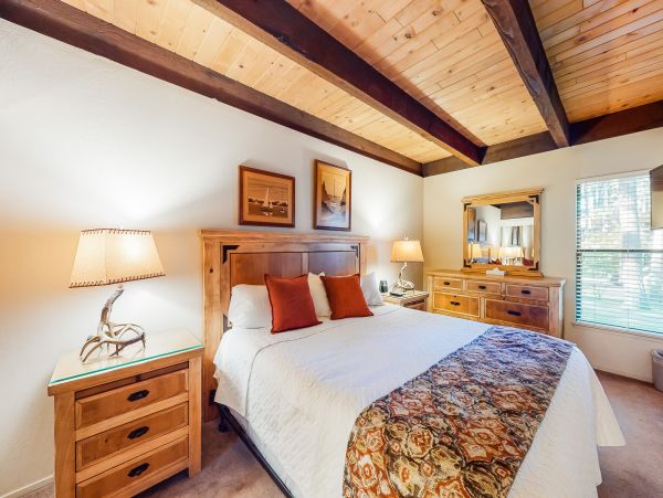 Lake Tahoe South Shore Home 981471