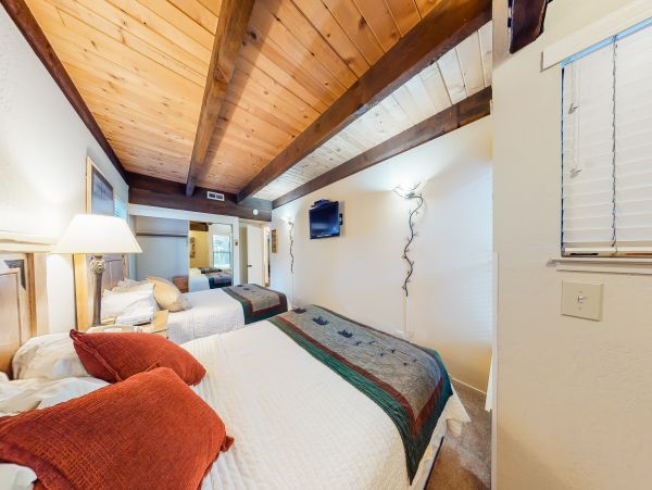 Lake Tahoe South Shore Home 981471