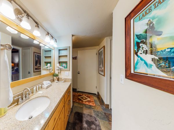 Lake Tahoe South Shore Home 981471