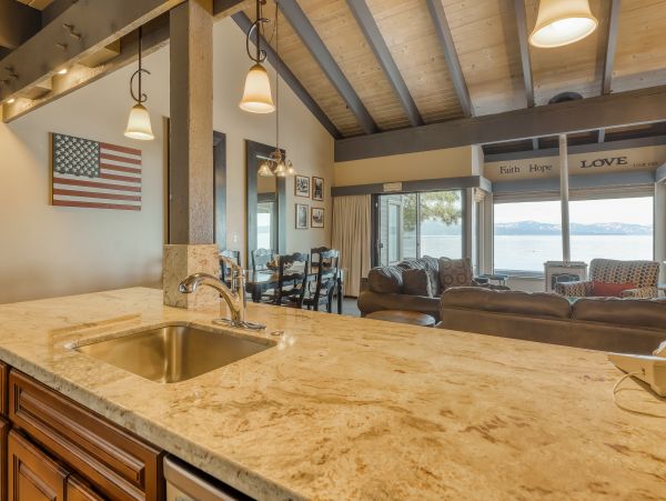 Lake Tahoe South Shore Home 981485