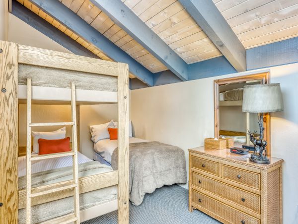 Lake Tahoe South Shore Home 981485