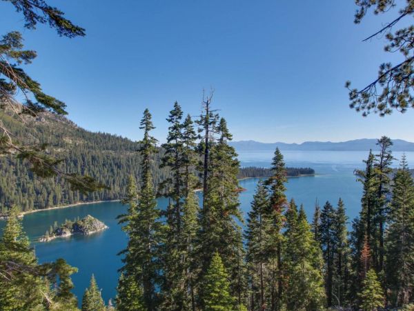 Four Bedroom Cabin in South Lake Tahoe Sleeps 10