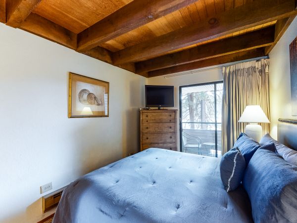 Lake Tahoe South Shore Home 981496