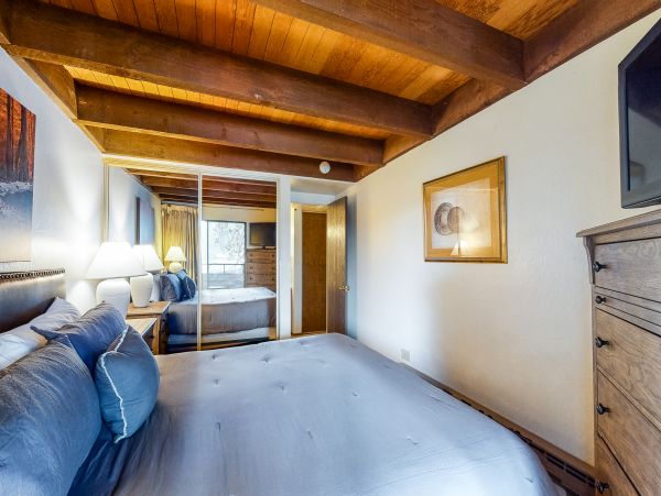 Lake Tahoe South Shore Home 981496