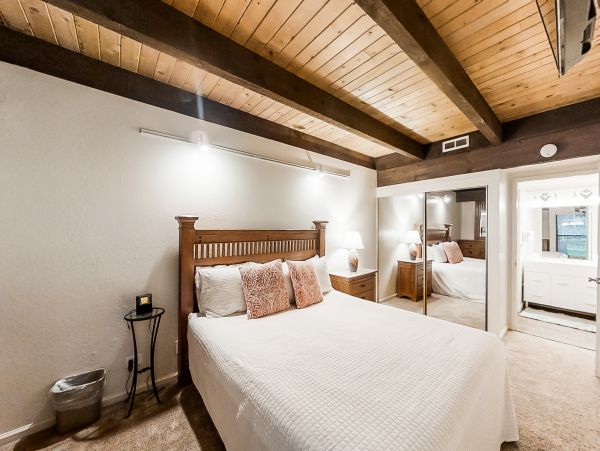 Lake Tahoe South Shore Home 981498