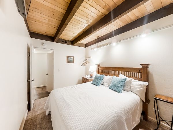 Lake Tahoe South Shore Home 981498