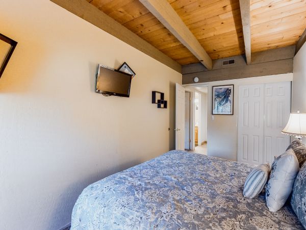 Lake Tahoe South Shore Home 981516