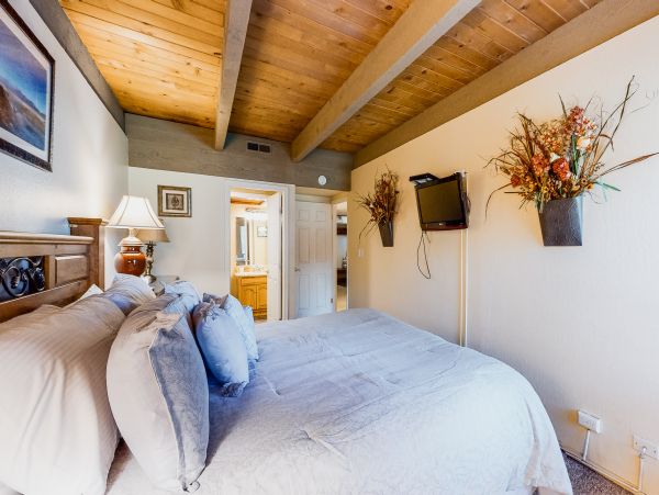 Lake Tahoe South Shore Home 981516