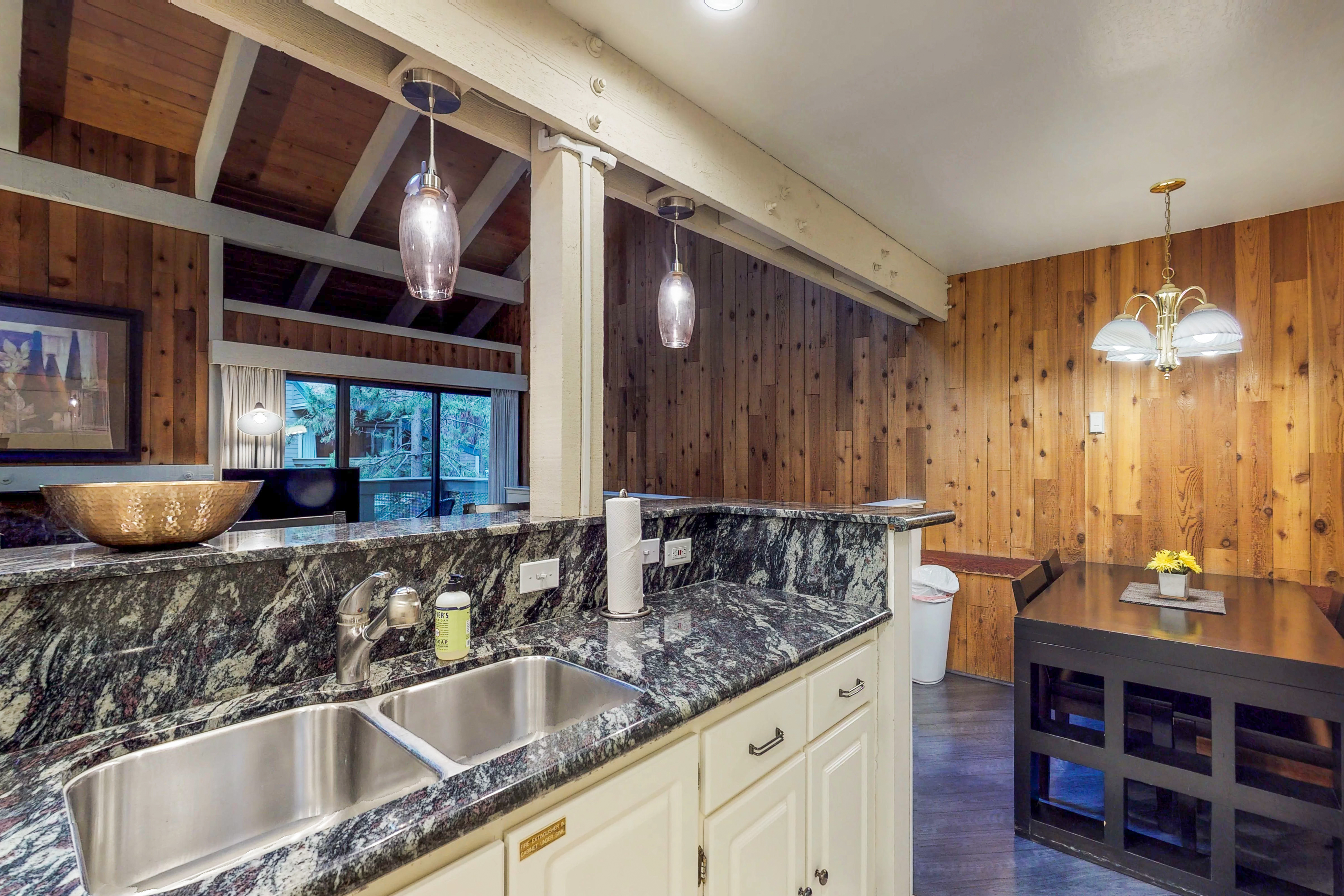 Lake Tahoe South Shore Home 981525