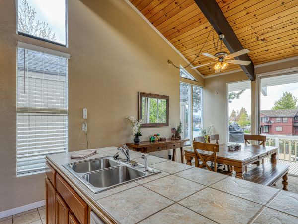 Lake Tahoe South Shore Home 981527