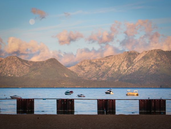 Lake Tahoe South Shore Home 981528