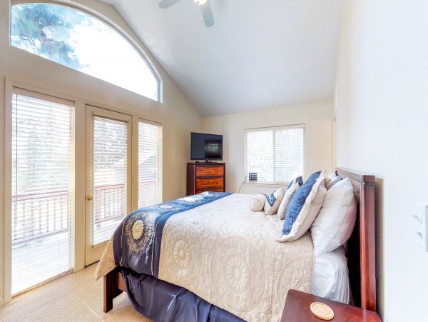 Lake Tahoe South Shore Home 981530