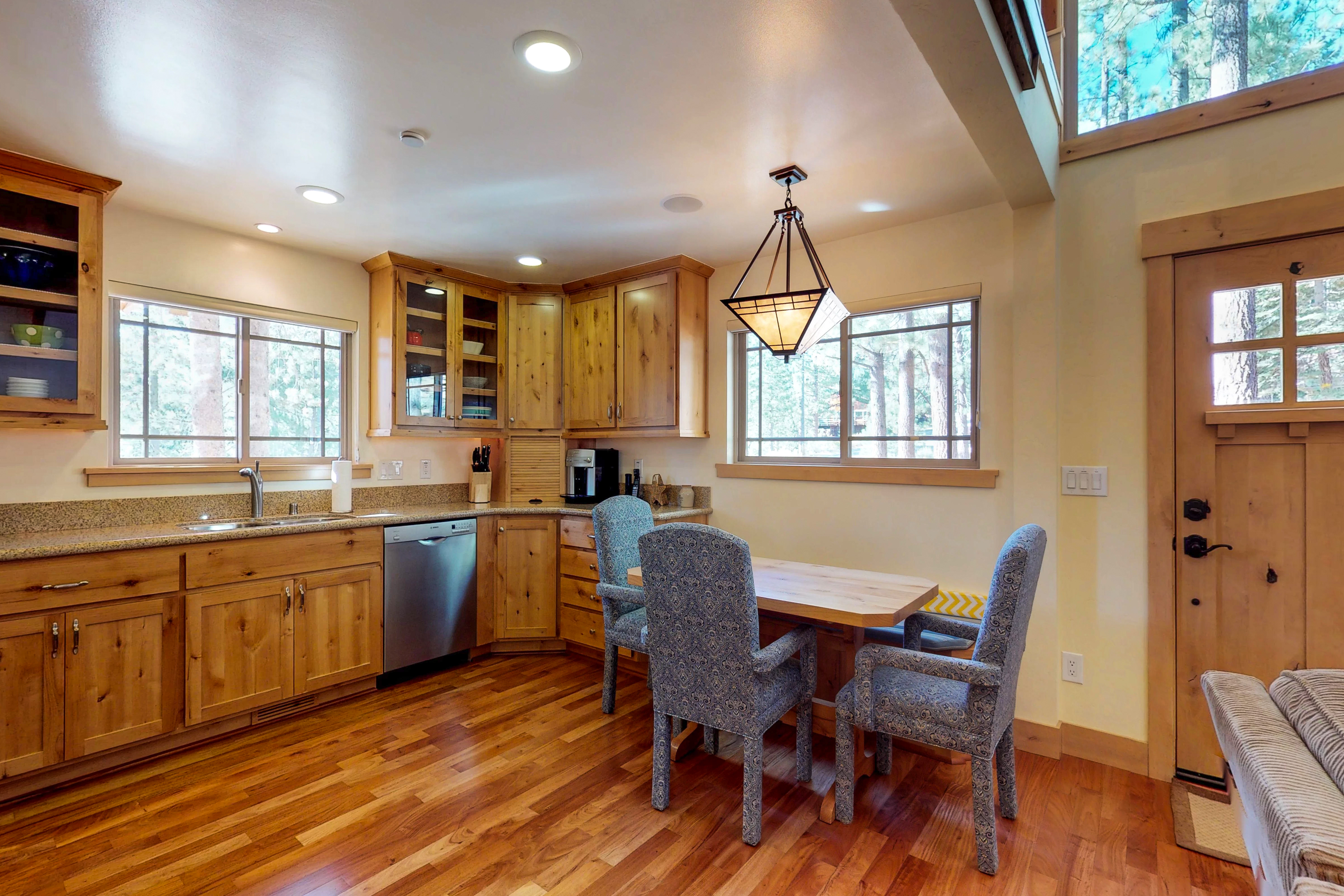 Lake Tahoe South Shore Home 981541